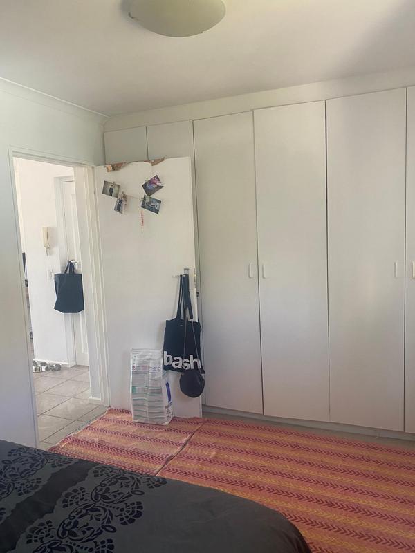 To Let 1 Bedroom Property for Rent in Vredehoek Western Cape